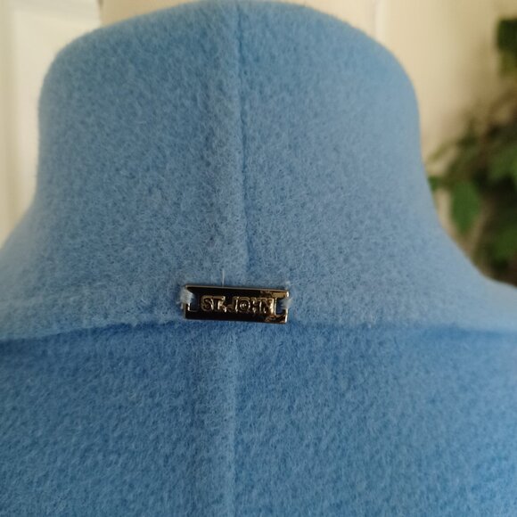 LIKE NEW! Gorgeous St. John Hand Sewn Wool/Angora/Cashmere Lightweight Coat M - Picture 4 of 7